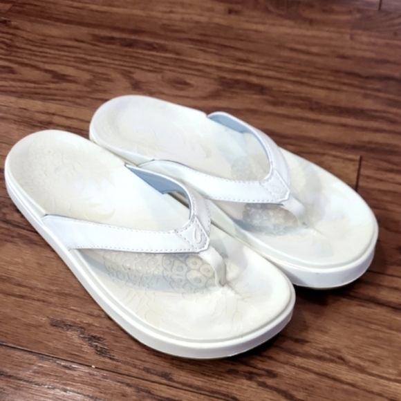 OluKai Shoes - Olukai White Womens Flip Flop Sandals